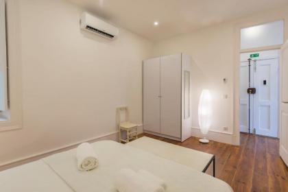 LovelyStay - Comfortable apartment with river views - image 5