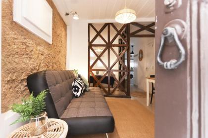 Golden Castle Studio by Homing - image 15