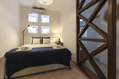 Golden Castle Studio by Homing - image 16