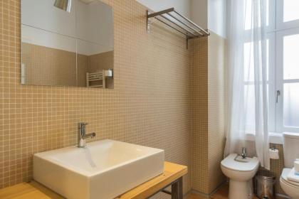LovelyStay - Downtown Cosy Wonder - image 12