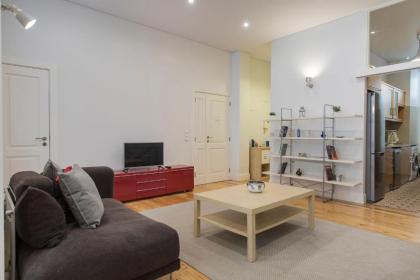 LovelyStay - Downtown Cosy Wonder - image 2