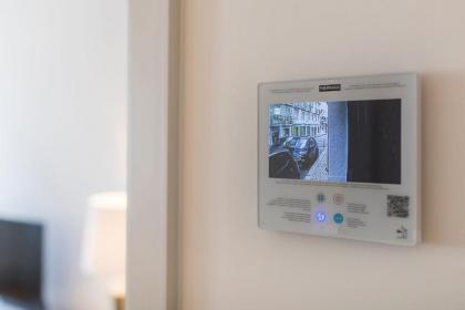 LovelyStay - Fancy Apartment in the heart of Lisbon - image 11