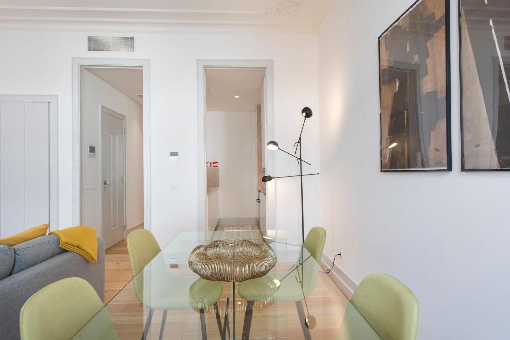 LovelyStay - Fancy Apartment in the heart of Lisbon - image 4