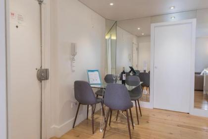 LovelyStay - Principe Real: modern and comfort! - image 17