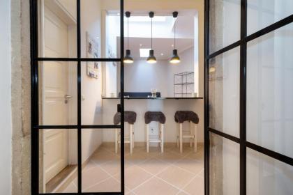 Cosy Lisbon’s flat - image 10