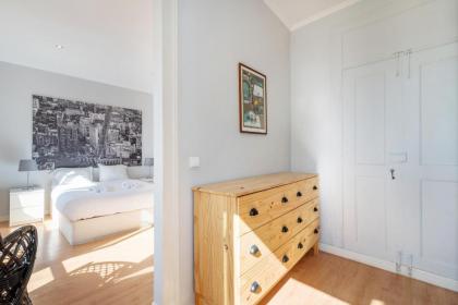 Cosy Lisbon’s flat - image 17