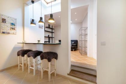 Cosy Lisbon’s flat - image 9