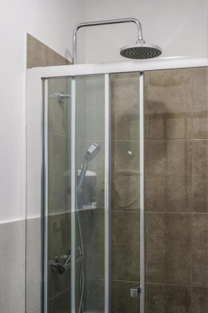 4U Lisbon Airport Suites - image 17