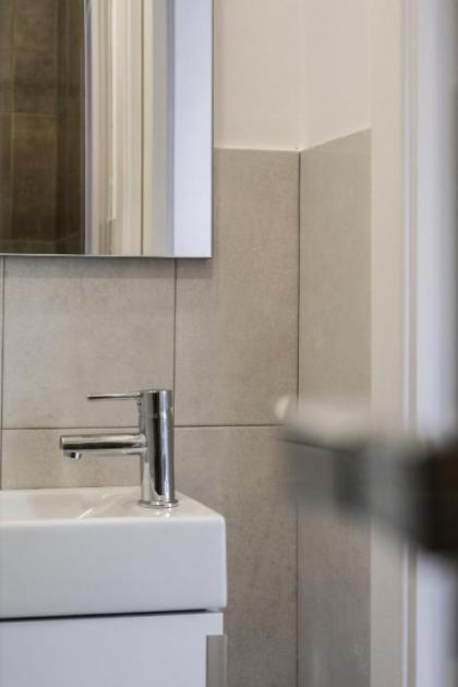 4U Lisbon Airport Suites - image 18