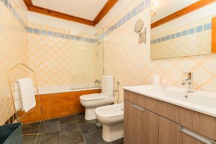 Beautiful Apartment in Lisbon Historial Center - image 9
