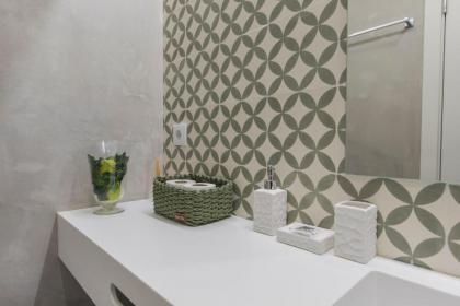 LovelyStay - Vintage Flat Near Santa Justa Elevator! - image 12