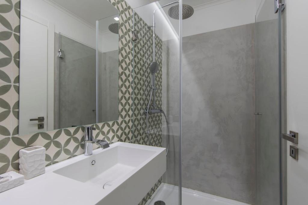 LovelyStay - Vintage Flat Near Santa Justa Elevator! - image 3