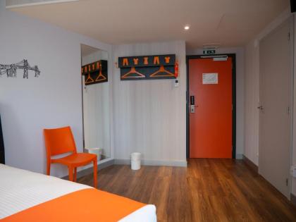 easyHotel Lisbon - image 15