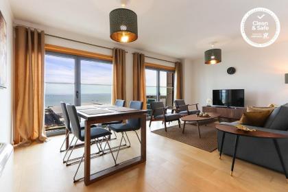 Expo Panoramic Views by Homing - image 1