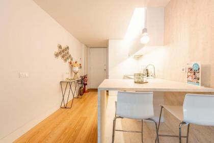 GuestReady - Stylish Baixa Collection Apartment - image 20