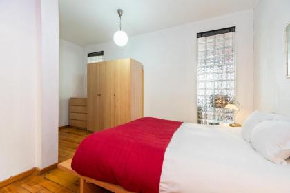Cosy Flat sleeps 6 in the heart of Baixa - image 16