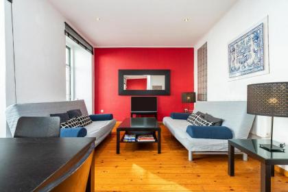 Cosy Flat sleeps 6 in the heart of Baixa - image 9