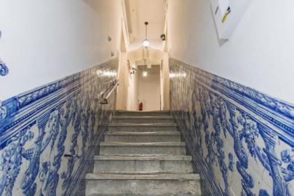 LovelyStay - Chiado 2 Bedroom Charm! - image 11