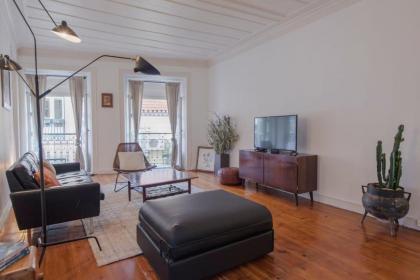 LovelyStay - Chiado 2 Bedroom Charm! - image 13