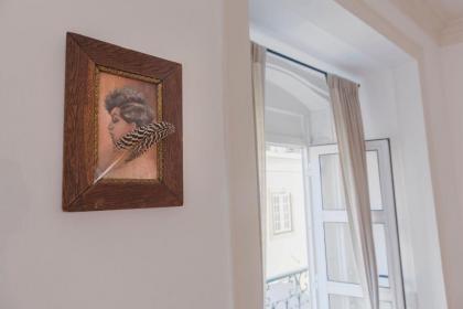 LovelyStay - Chiado 2 Bedroom Charm! - image 15