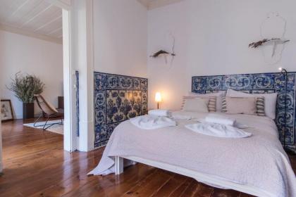 LovelyStay - Chiado 2 Bedroom Charm! - image 18