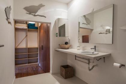 LovelyStay - Chiado 2 Bedroom Charm! - image 9