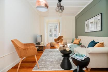 Stunning Apartment in Chiado - Heart of Lisbon - image 1