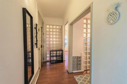 Charming Chiado 2Bedr W/Balcony and View - image 6