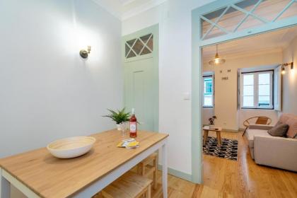 Cosy Madalena Flat - image 10