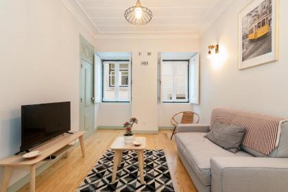 Cosy Madalena Flat - image 16