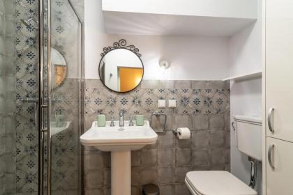 Cosy Madalena Flat - image 6