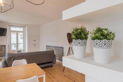 LovelyStay - Lusitano's Heart 2BDR Apartment in Alfama - image 13