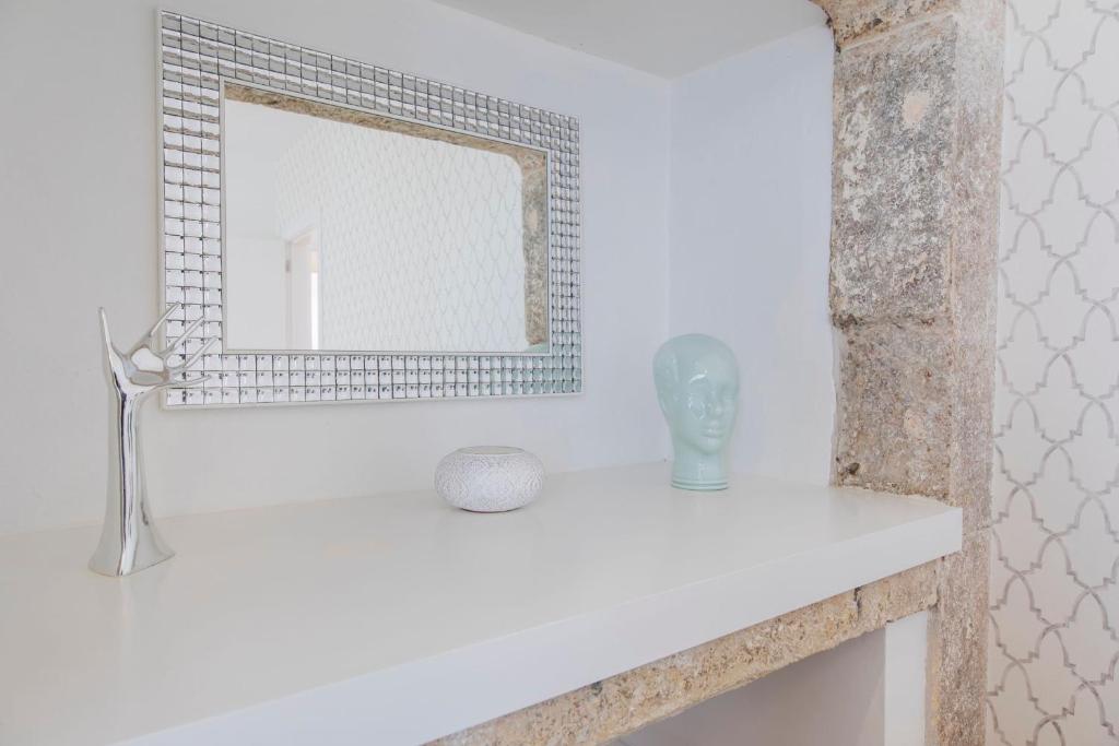 LovelyStay - Lusitano's Heart 2BDR Apartment in Alfama - image 5