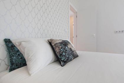LovelyStay - Lusitano's Heart 2BDR Apartment in Alfama - image 9
