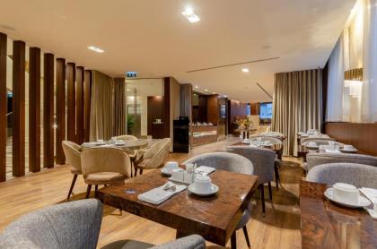 TURIM Boulevard Hotel - image 14