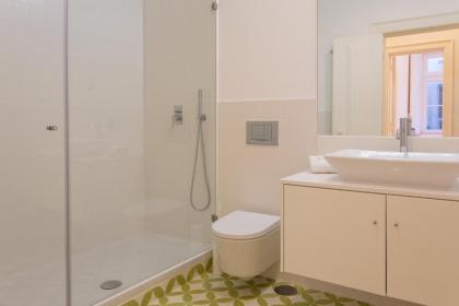 Chiado Apartment - Holiday Rental in Lisbon - image 18