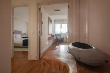 Saldanha Executive Apartment by The Portuguese Butler - image 13