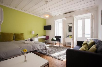 Bairro Alto    Cara House