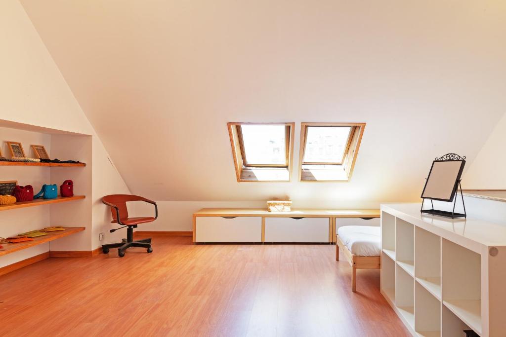 Quiet and sunny place - image 5