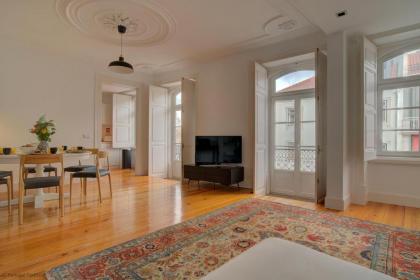 Tracey & Neill's Place in Principe Real - image 18