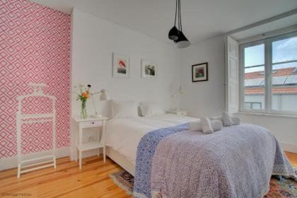 Tracey & Neill's Place in Principe Real - image 4