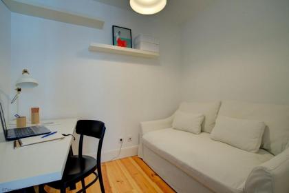Tracey & Neill's Place in Principe Real - image 9