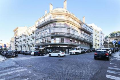 Marques Balcony by Homing - image 8