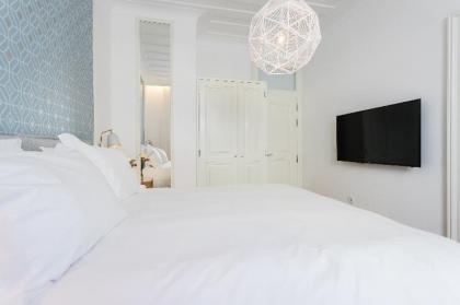Boutique Chiado Suites - image 20