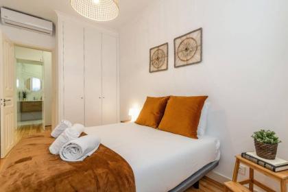 1bd Industrial-Styled Home in Lisbon by GuestReady - image 18