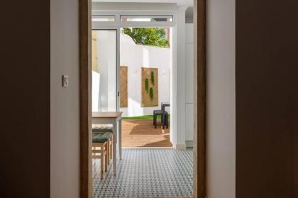 1bd Industrial-Styled Home in Lisbon by GuestReady - image 7