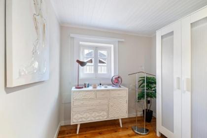 Modern & Bright One Bedroom Apartment within St George's Castle - image 8