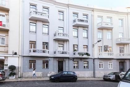 Marques de Pombal Duplex with Terrace by Homing - image 3