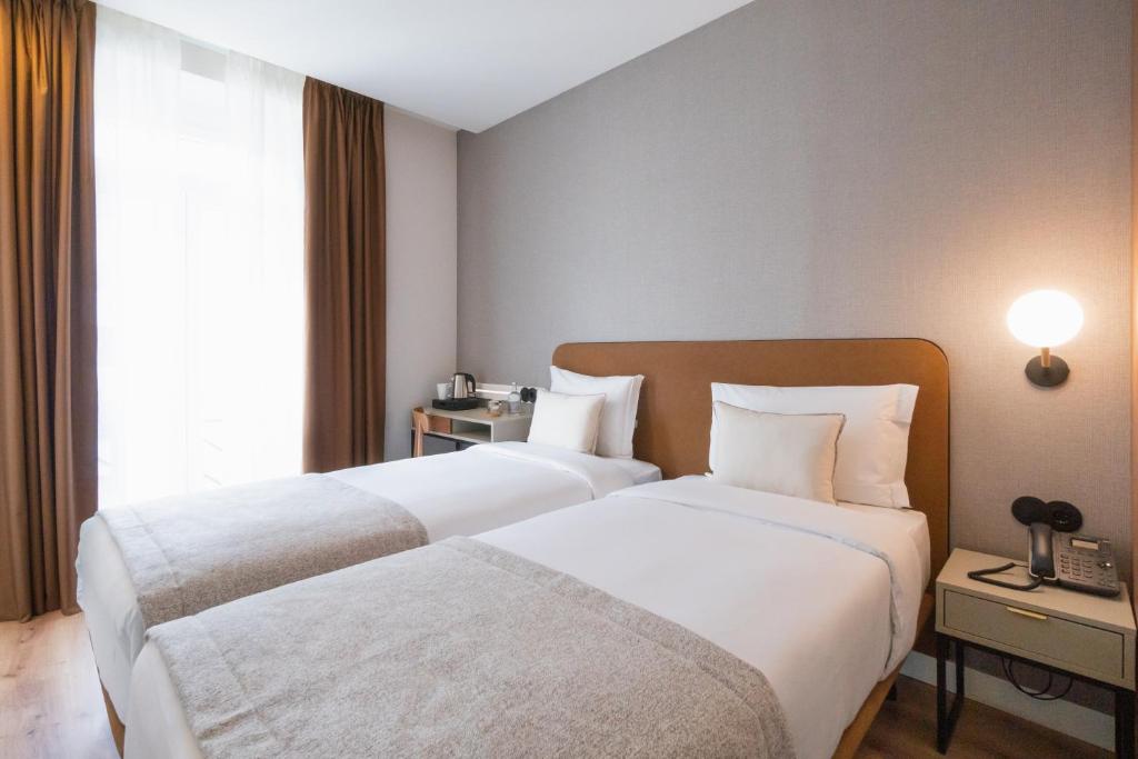 Lx SoHo Boutique Hotel - image 5