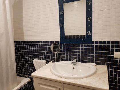 Martim Moniz Charming Apartment - image 3